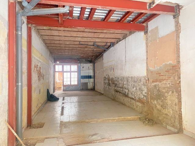 Local comercial en Alquiler en Carrer de l'Infant Martí en Ca n'Aurell