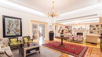 Living room of Flat for sale in  Madrid Capital