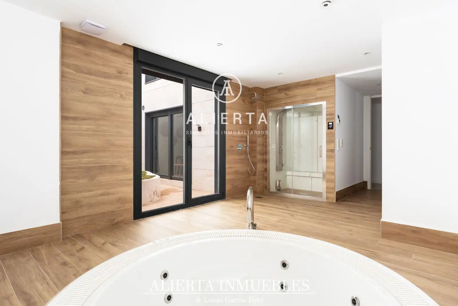 Baño de Casa o chalet en venta en Zaragoza con Aire acondicionado, Calefacción y Trastero