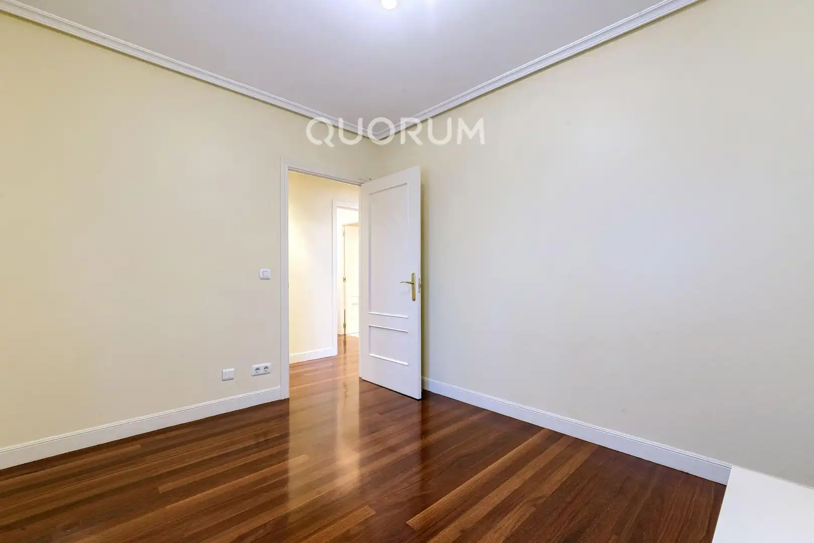 Habitación de Piso en venta en Barakaldo  con Calefacción, Trastero y Amueblado