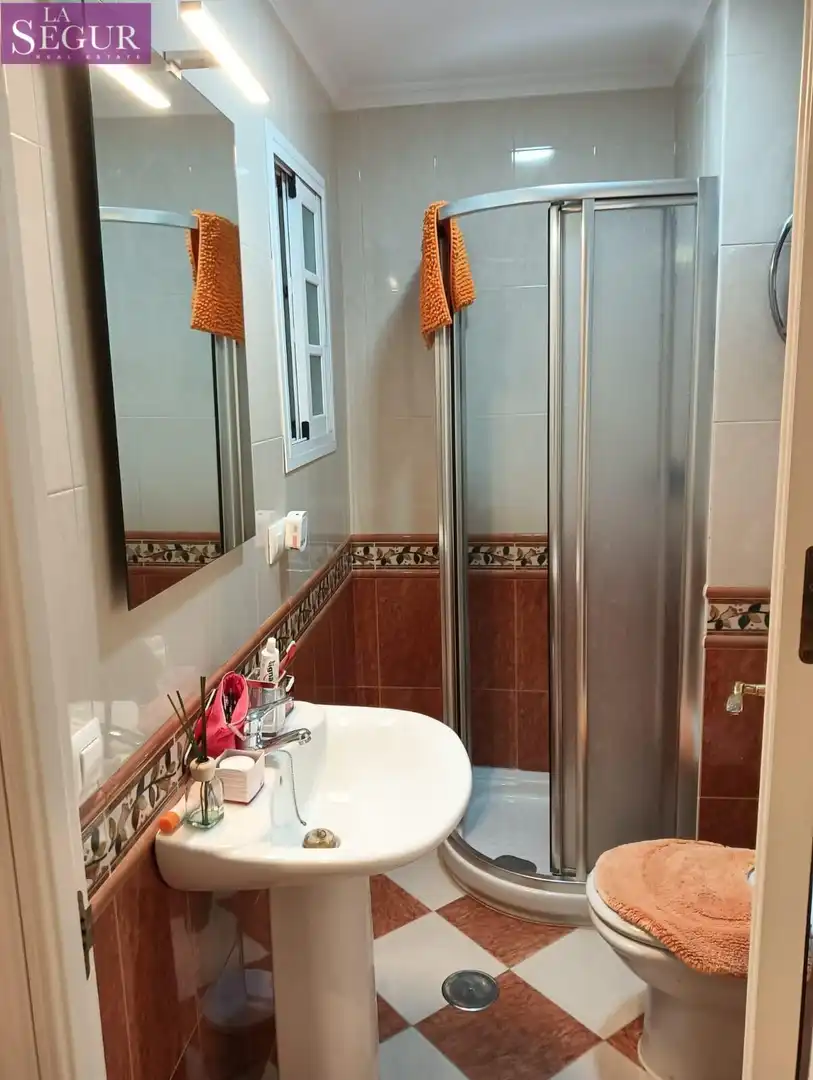 Baño de Piso en venta en Cádiz