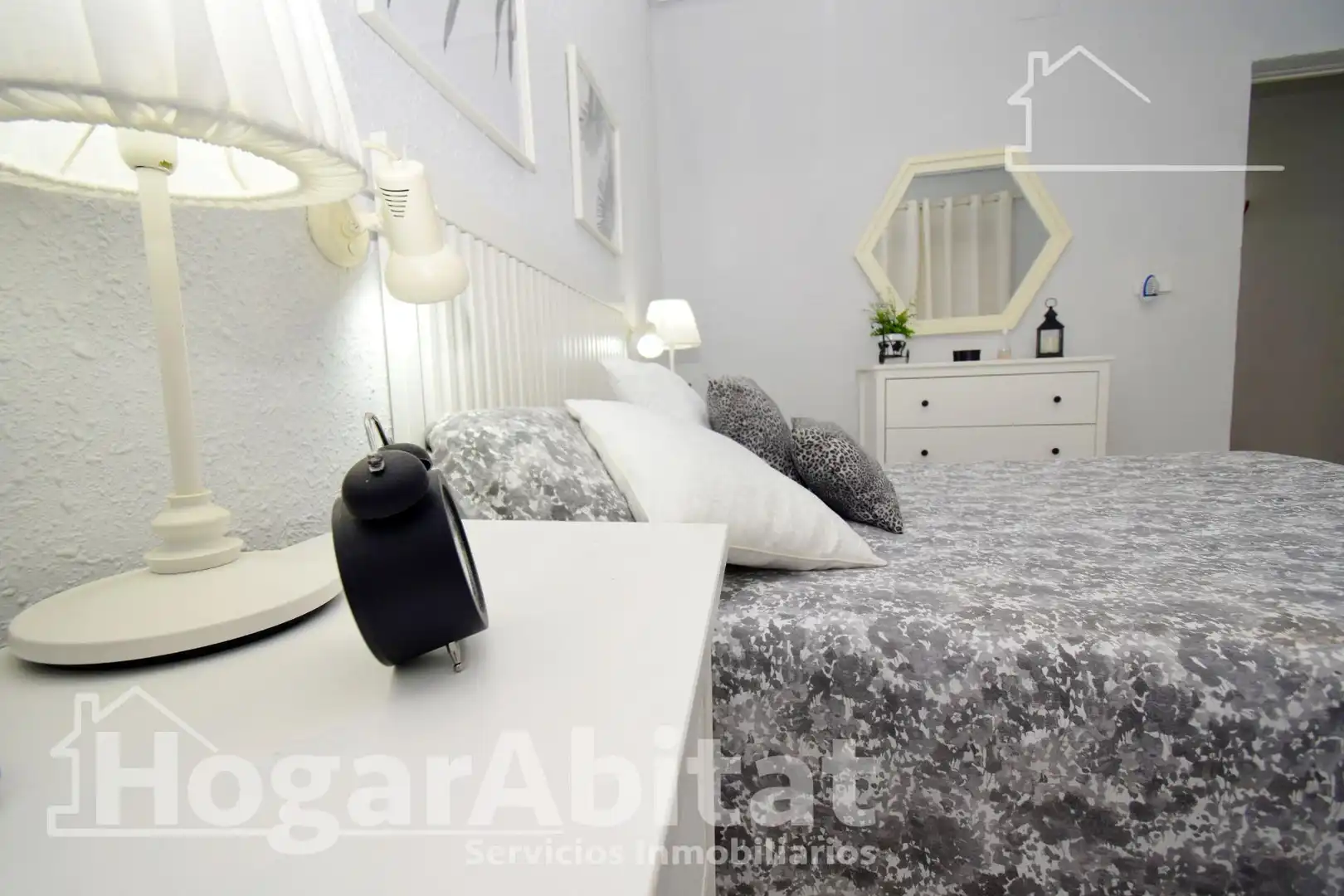 Dormitori de Casa o xalet en venda en Llíria amb Jardí privat, Terrassa i Traster