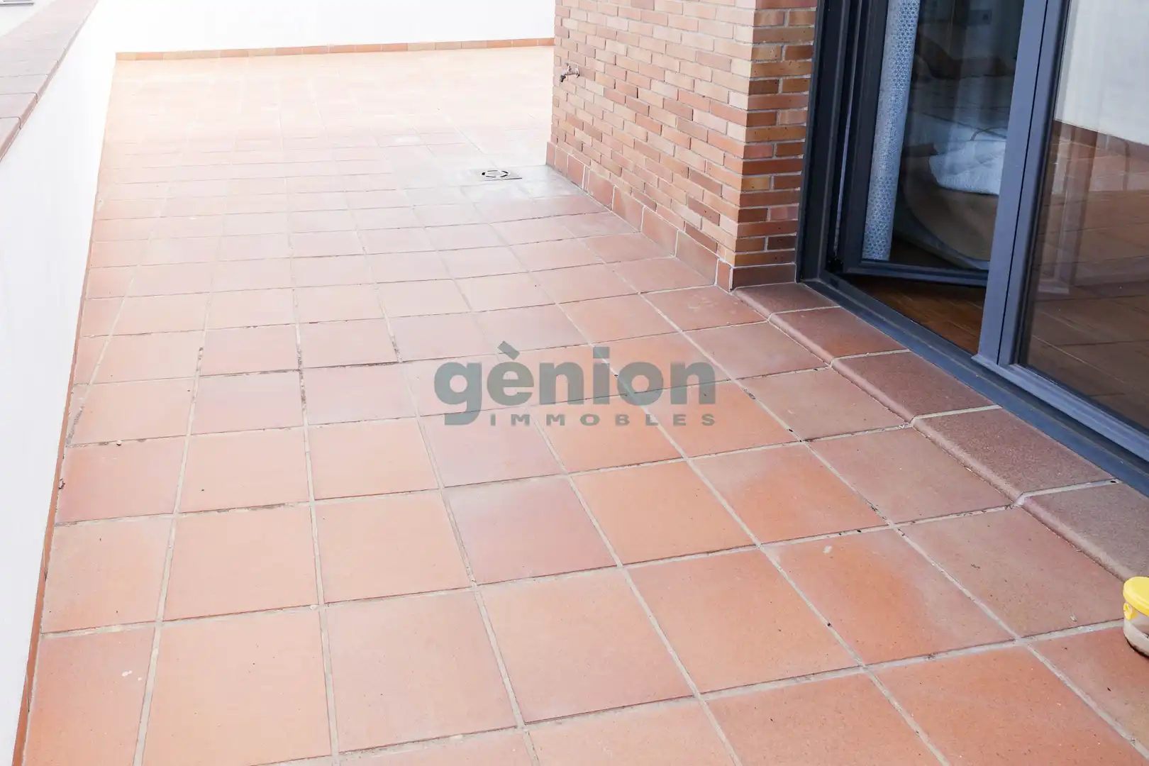 Terrassa de Casa o xalet en venda en Girona amb Aire condicionat, Calefacció i Jardí privat
