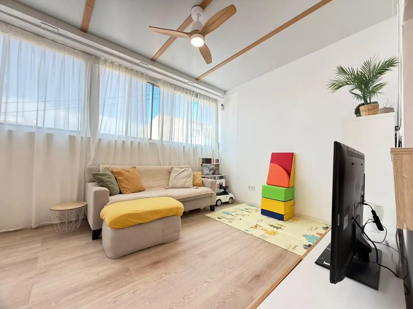 Sala d'estar de Àtic en venda en Alicante / Alacant amb Aire condicionat, Calefacció i Terrassa