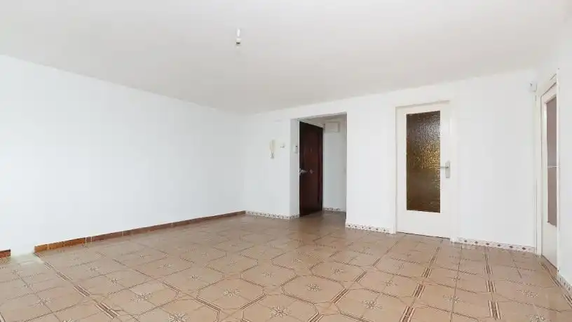 Flat for sale in Polígono Arrahona Merinals, imagen 3