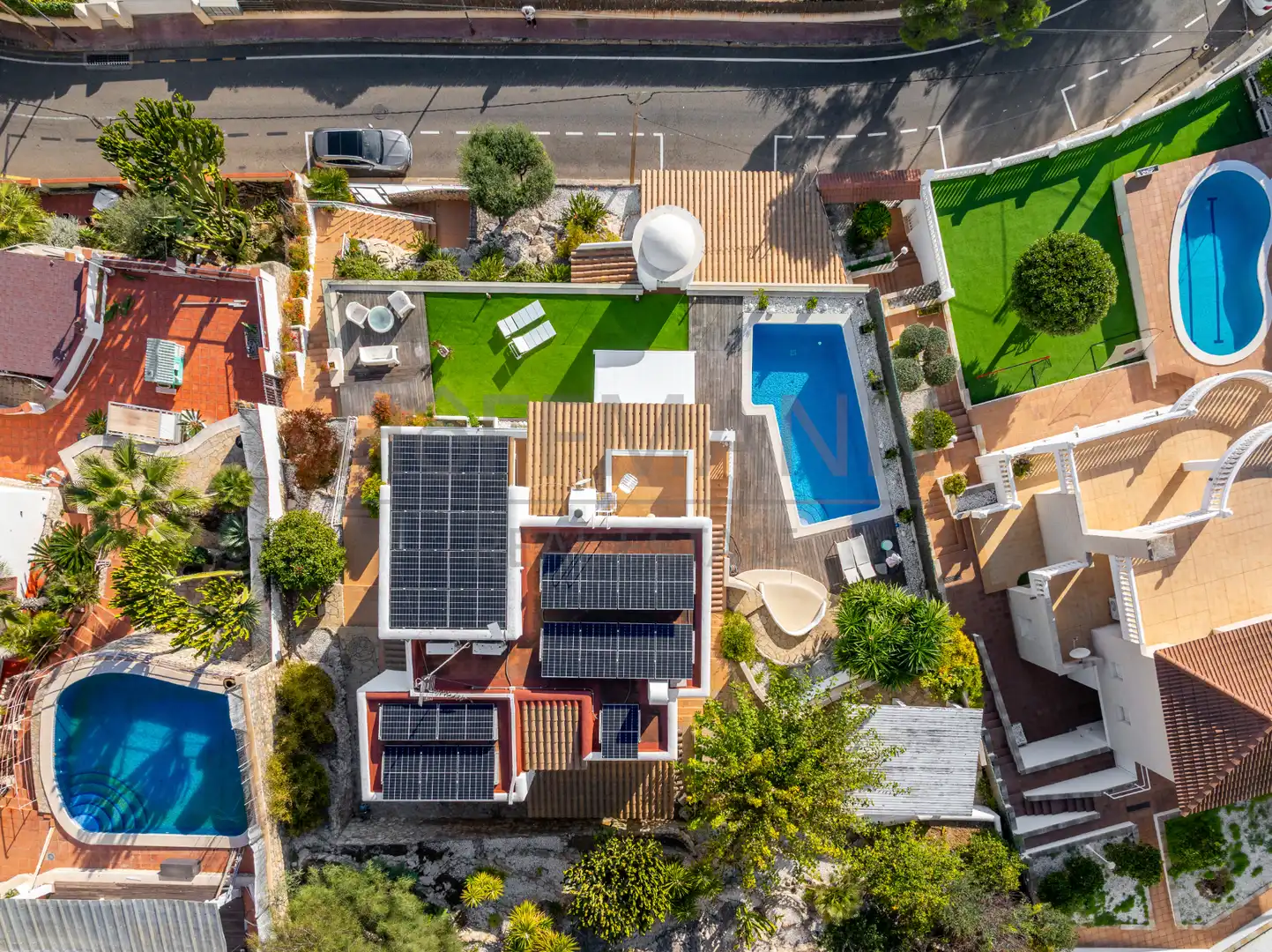 Vista exterior de Casa o chalet en venta en Sitges con Aire acondicionado, Calefacción y Jardín privado