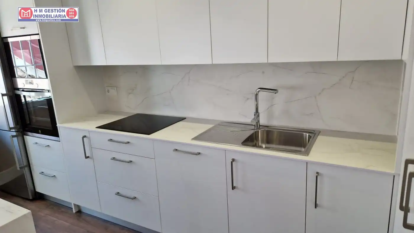 Cocina de Piso de alquiler en Alcázar de San Juan con Aire acondicionado, Calefacción y Terraza