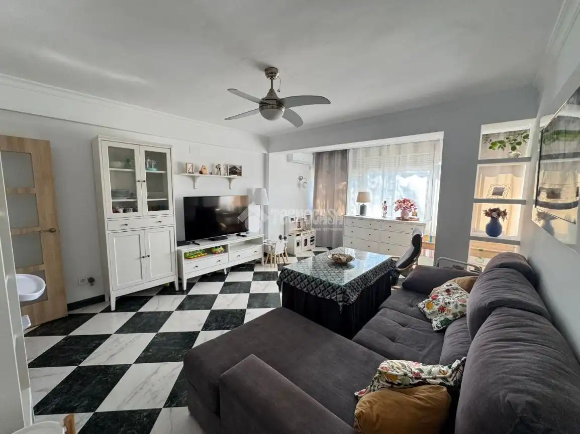 Wohnzimmer von Wohnung zum Verkauf in Huelva mit Klimaanlage