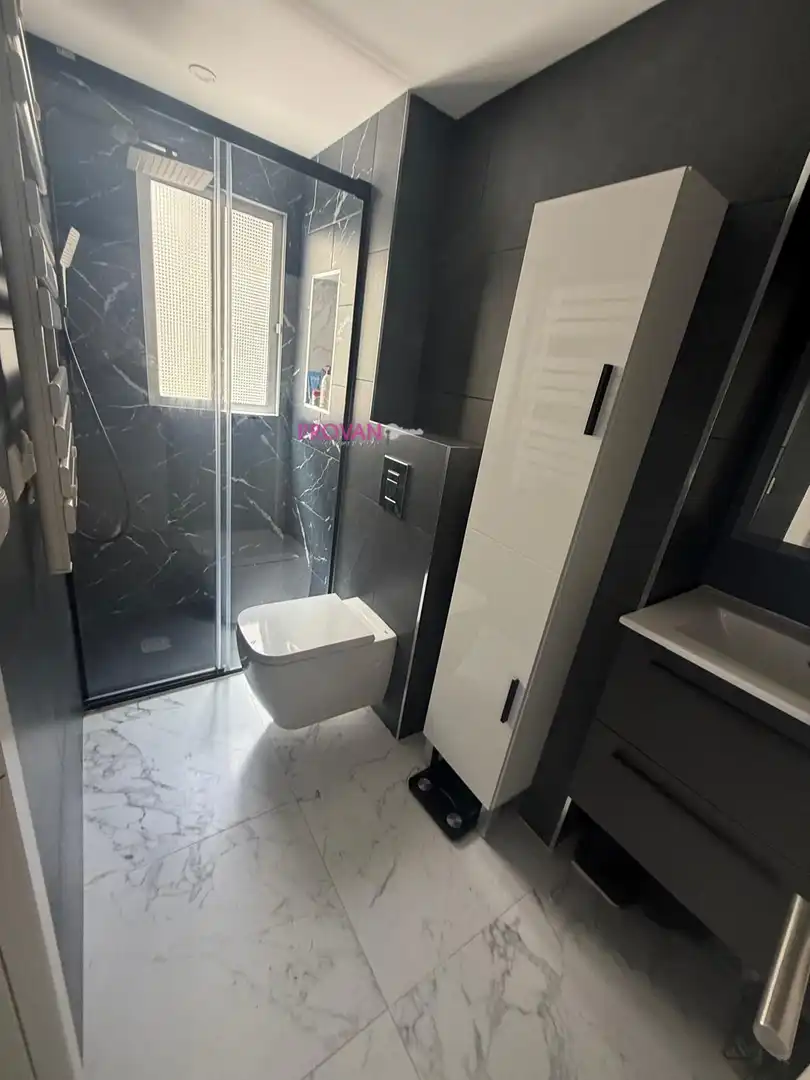 Baño de Piso en venta en San Fernando de Henares con Aire acondicionado y Calefacción