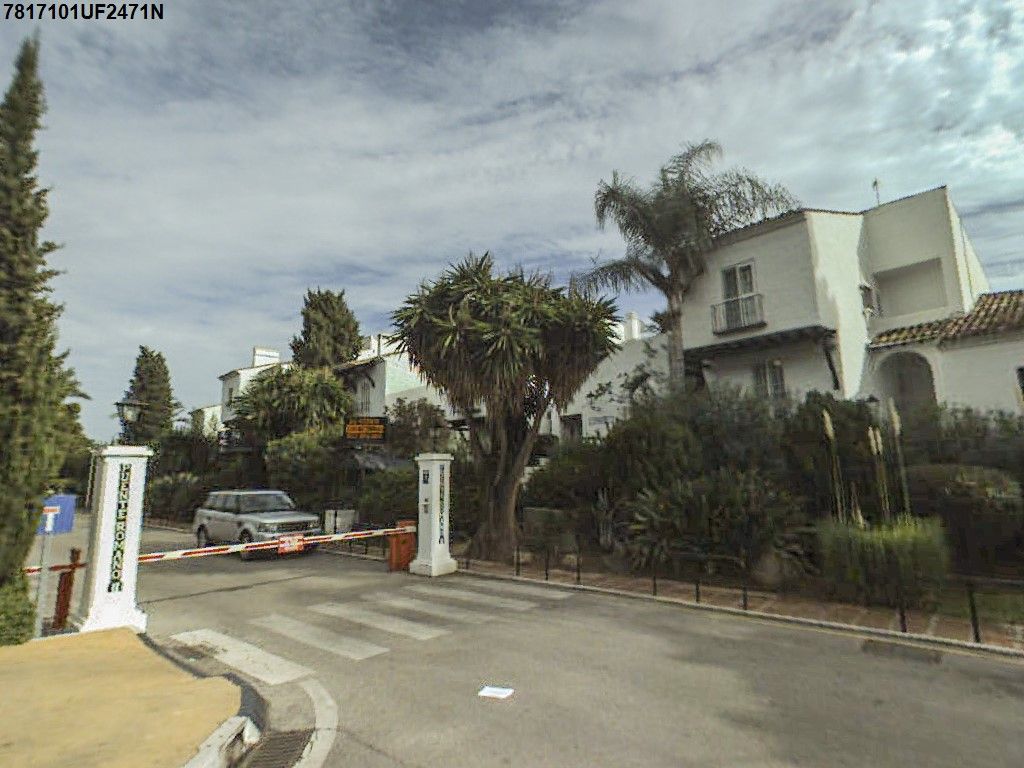 Exterior view of Garage for sale in Marbella