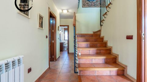 ¡¡ Impresionante chalet dividido en dos viviendas con piscina y zona ajardinadas !!, imagen 4