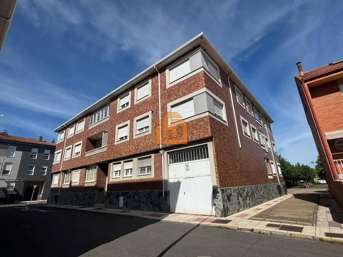 Wohnung zum Verkauf in Calle Goya, Trobajo del Camino
