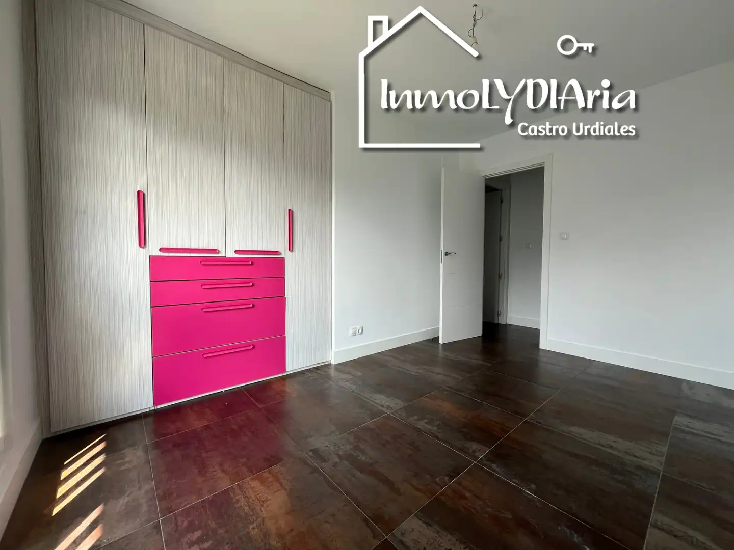 Bedroom of Houses for sale in Castro-Urdiales  with Heating, Private garden and Terrace
