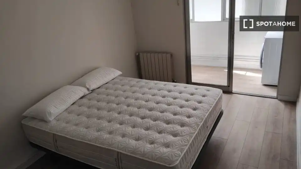 Room in Vadillos