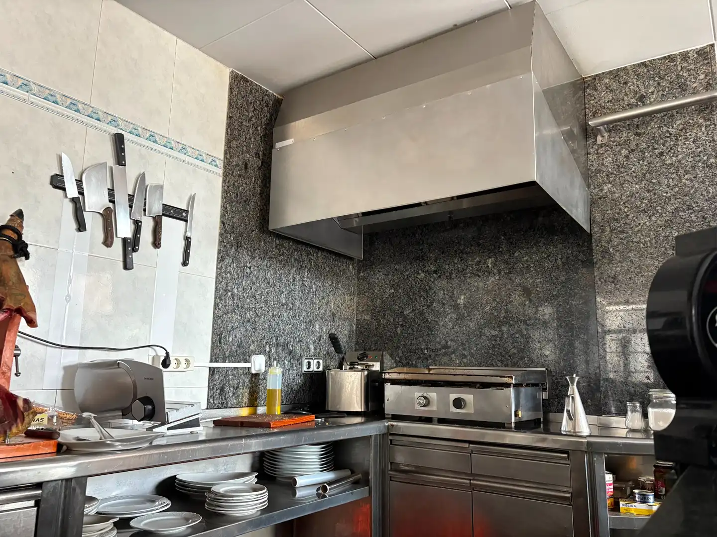 Cocina de Local en venta en Sant Just Desvern con Aire acondicionado, Calefacción y Terraza