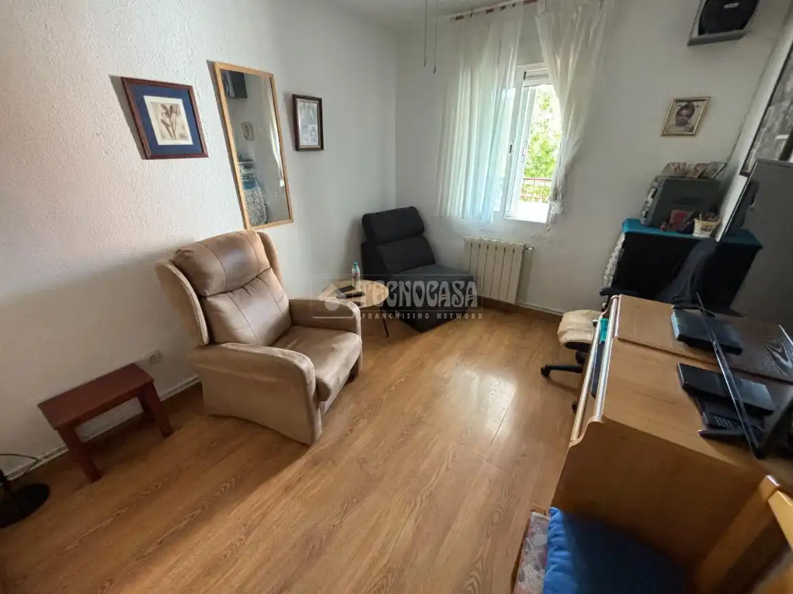 Wohnzimmer von Wohnung zum Verkauf in Meco mit Heizung und Terrasse