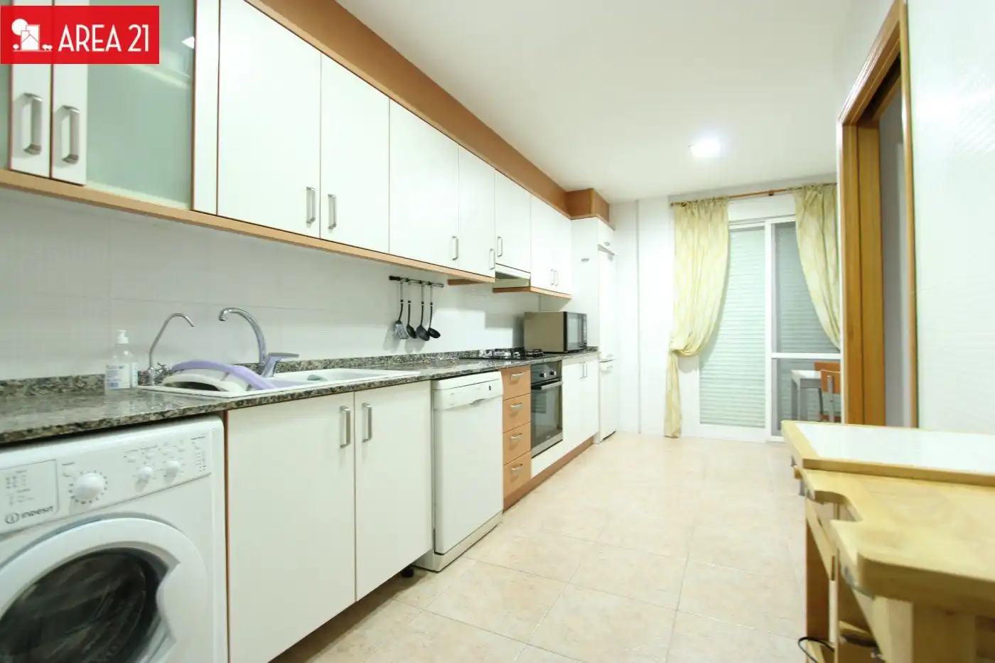 Kitchen of Detached homes for rent in La Pobla de Vallbona  with Air Conditioner, Heating and Terrace