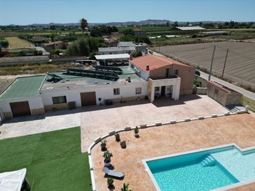 House with pool for sale in Dolores