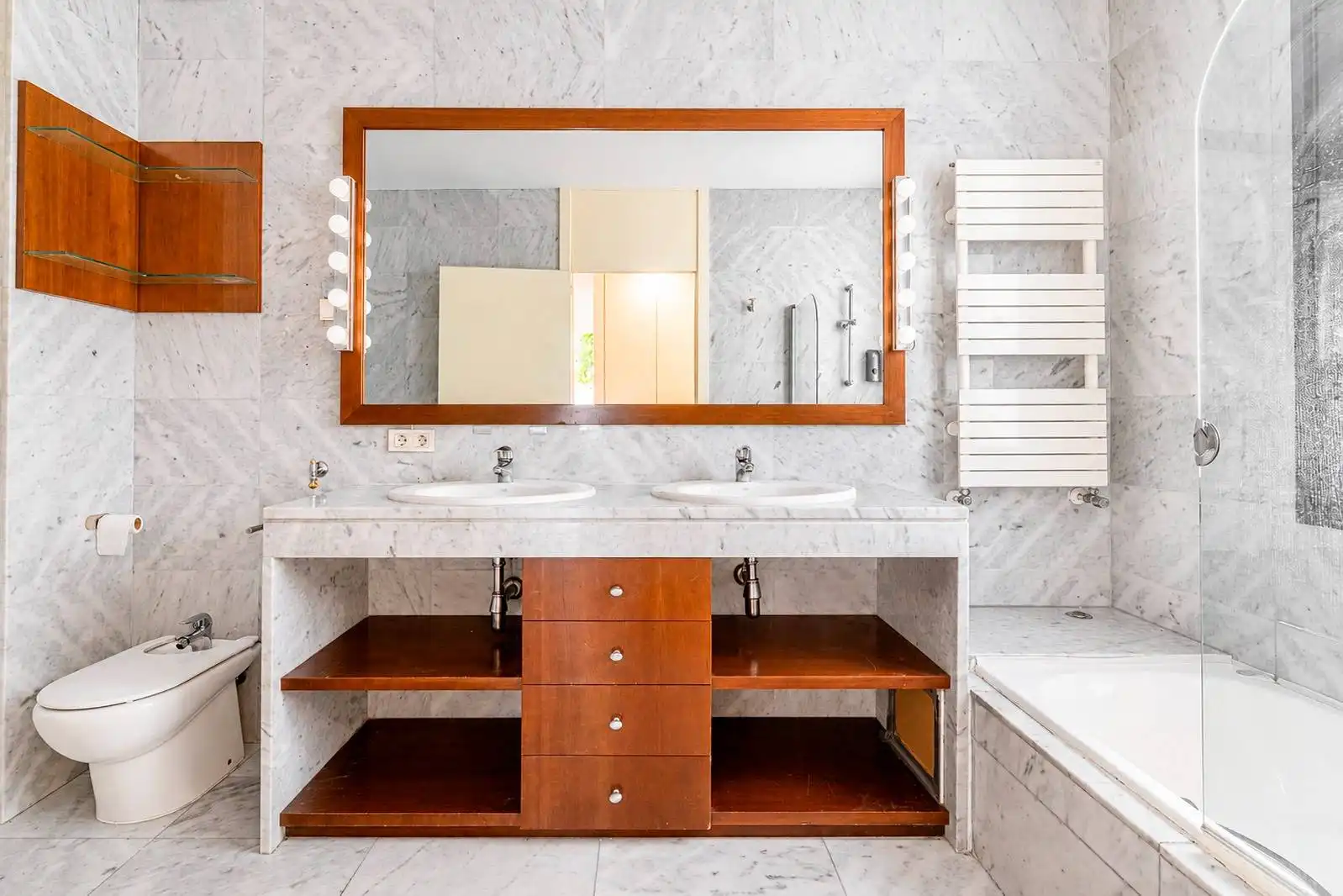 Badezimmer von Haus oder Chalet zum Verkauf in Sant Vicenç de Montalt mit Klimaanlage, Heizung und Privatgarten