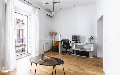 Living room of Apartment for sale in  Madrid Capital  with Air Conditioner and Balcony