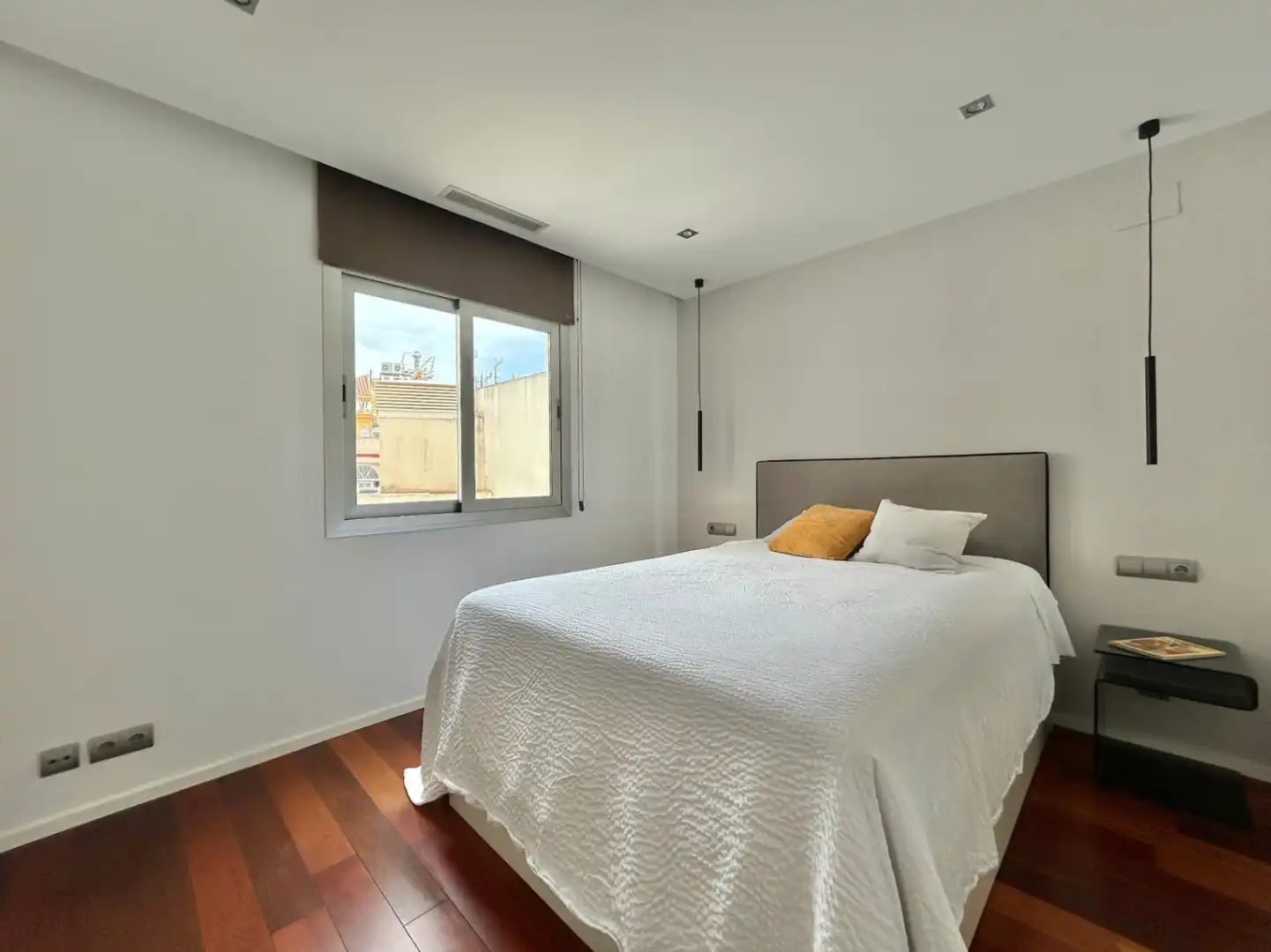 Dormitori de Apartament en venda en Málaga amb Aire condicionat, Calefacció i Terrassa