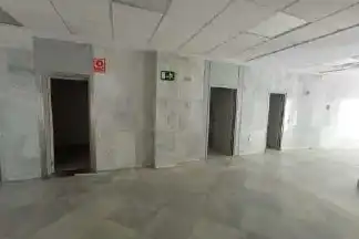 Oficina de alquiler en C/ Antonio Machado, Barrio Bajo