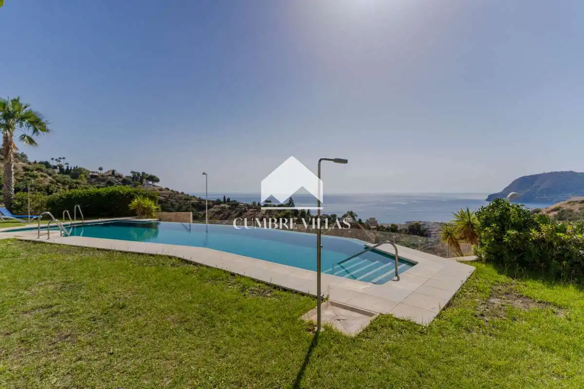 Jardín de Casa adosada en venta en Almuñécar con Terraza, Trastero y Internet
