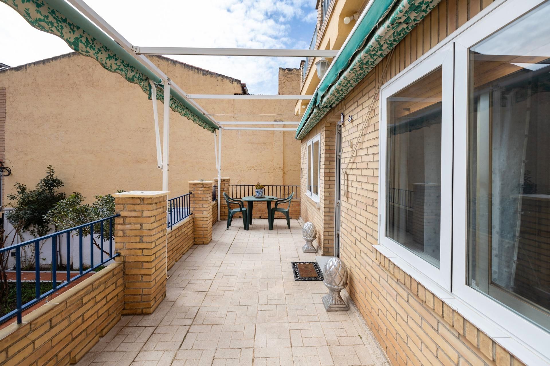 Terrassa de Casa o xalet en venda en Armilla amb Aire condicionat, Traster i Balcó