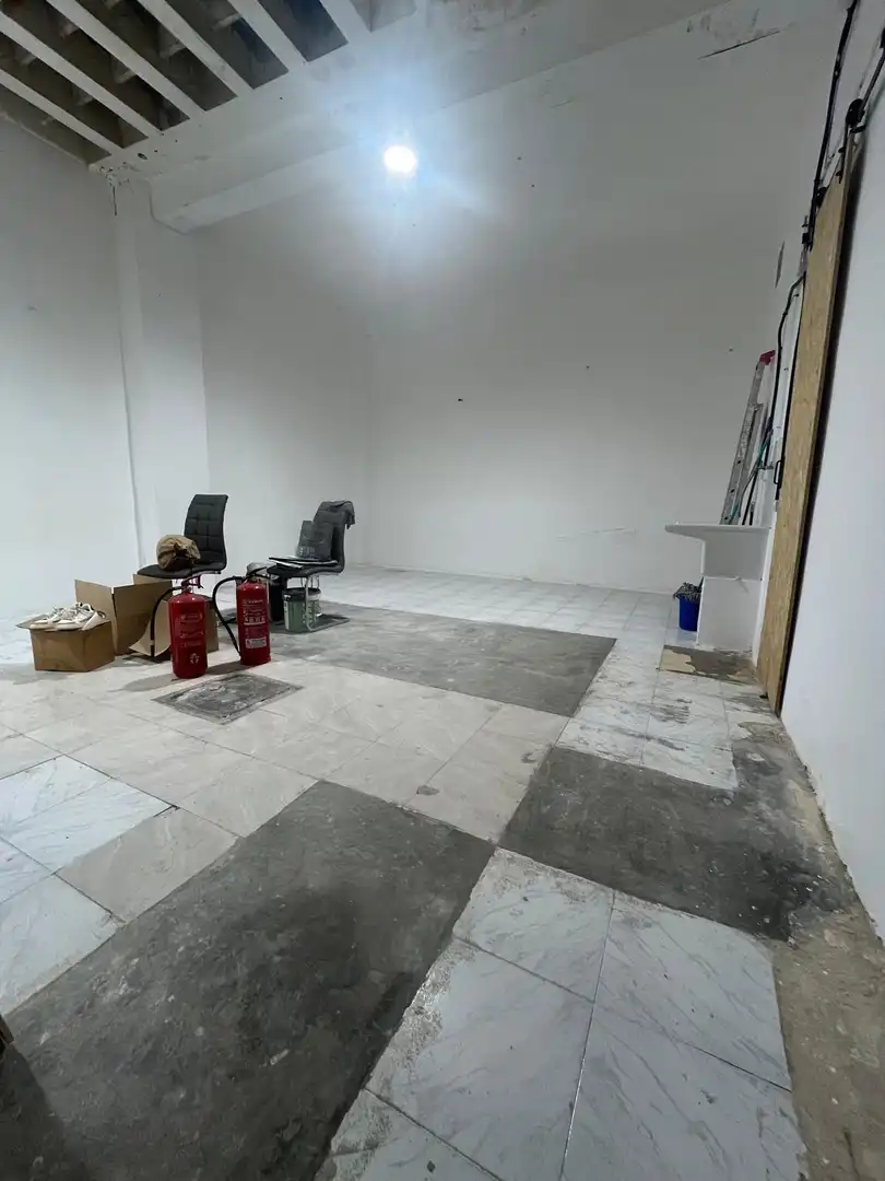 Local comercial en venda a Este, imagen 9