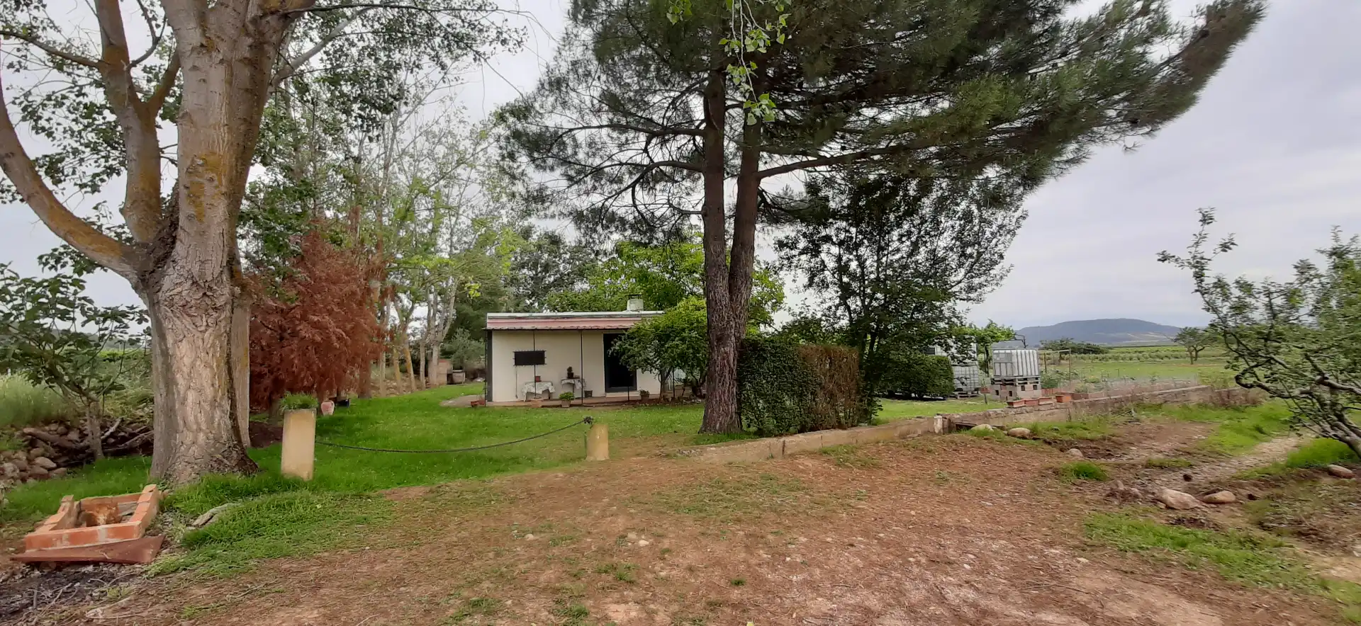 Vista exterior de Casa o xalet en venda en Entrena amb Jardí privat i Traster