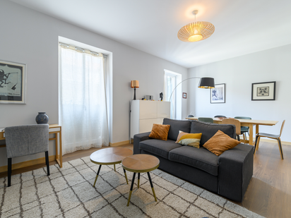 Sala d'estar de Apartament en venda en  Madrid Capital amb Aire condicionat i Terrassa