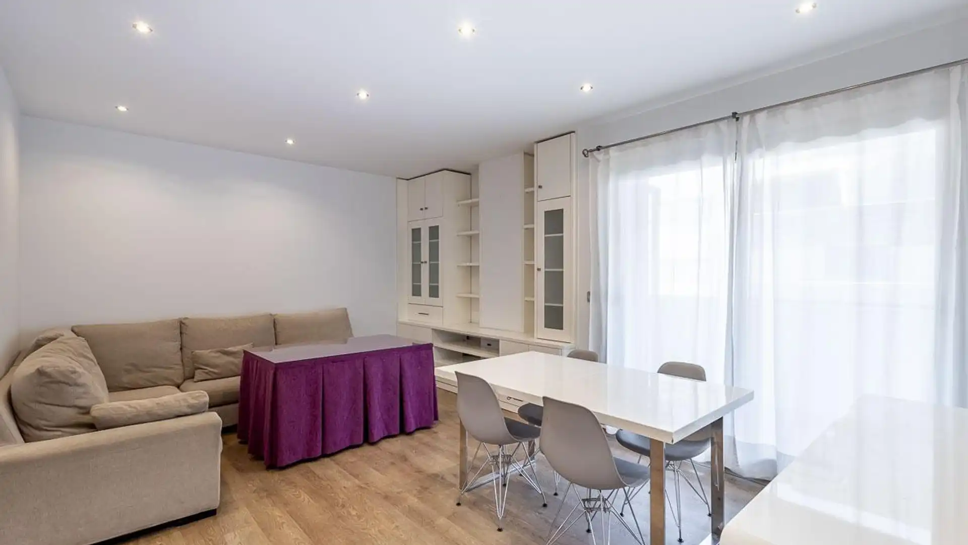 Wohnzimmer von Wohnung zum Verkauf in Alhendín mit Klimaanlage, Heizung und Privatgarten