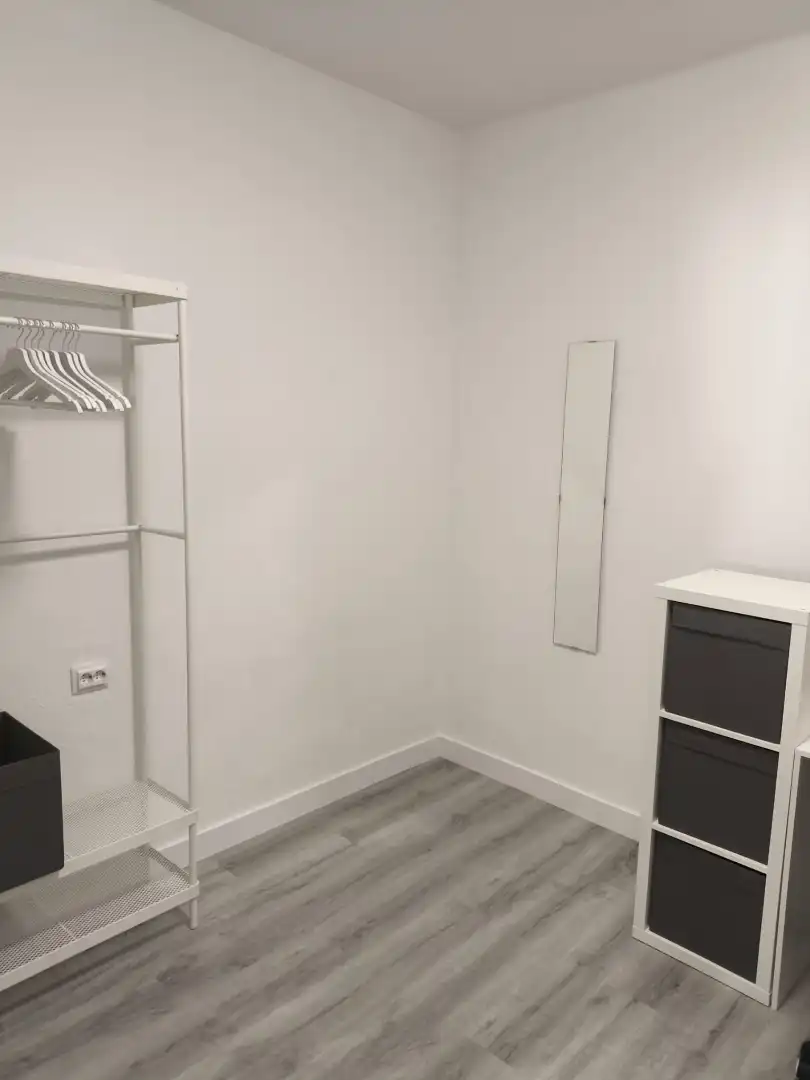 Wohnung zum Verkauf in Arona mit Möbliert, Ofen und Mikrowelle