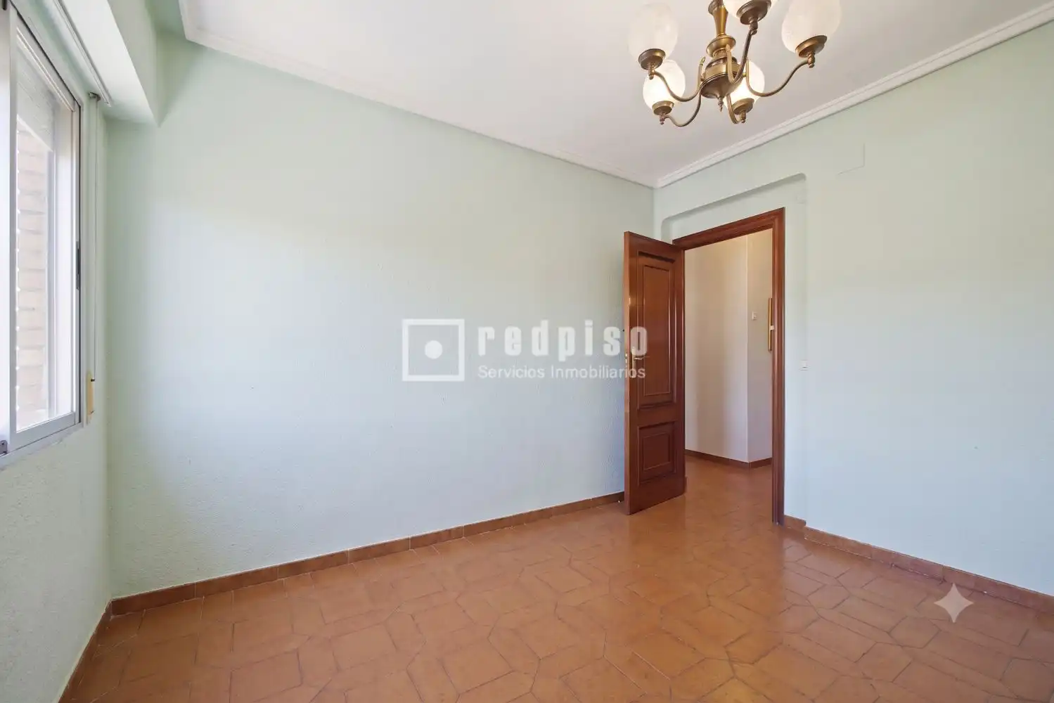 Habitación de Piso en venta en Valencia con Calefacción, Terraza y Amueblado