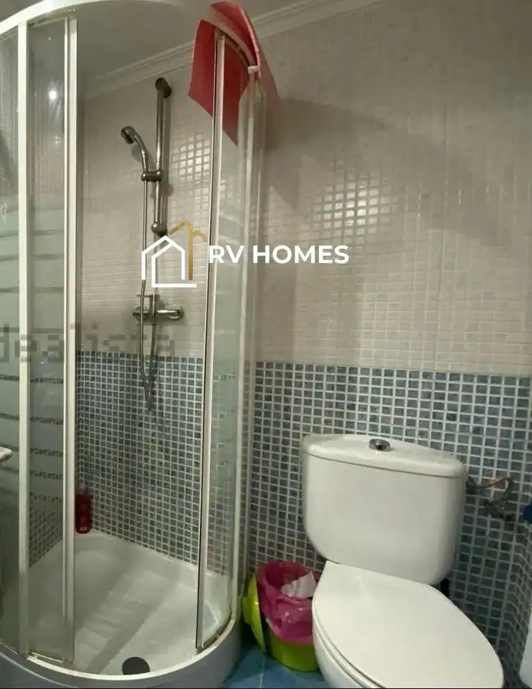 Baño de Piso de alquiler en Cáceres con Aire acondicionado, Calefacción y Amueblado