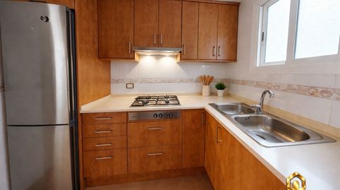 Foto 3 de Piso en venta en Llefià, Badalona