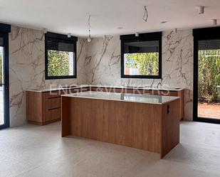 Cuina de Finca rústica en venda en Benicasim / Benicàssim amb Aire condicionat, Calefacció i Jardí privat
