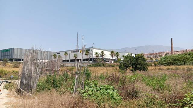 Terreno residencial en Venta en  zona tanatorio en Motril  ciudad