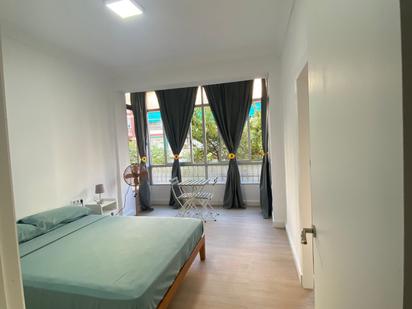 Bedroom of Flat for sale in  Valencia Capital  with Terrace and Balcony