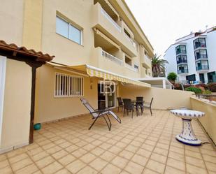 Vista exterior de Pis de lloguer en Puerto de la Cruz amb Jardí privat, Terrassa i Moblat