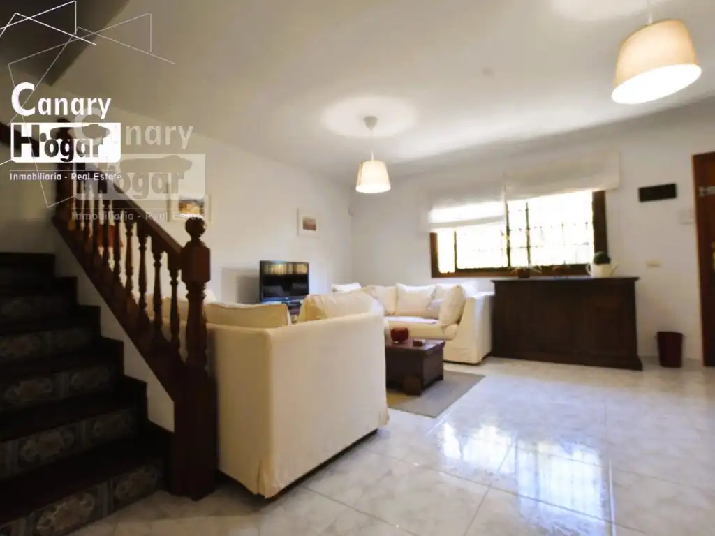 Sala de estar de Casa adosada de alquiler en Granadilla de Abona con Calefacción, Jardín privado y Balcón