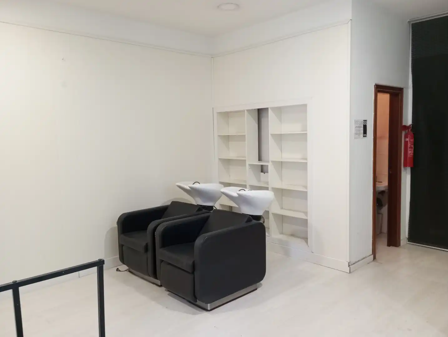 Commercial properties for rent in Calle de las Escuelas Pías, 9, La Bozada – Parque Delicias