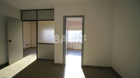 Foto 2 de Oficina de alquiler en Plaza Mastrot, Nord, Vic