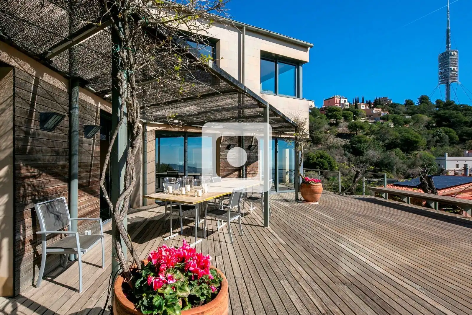 Terrassa de Casa o xalet en venda en Barcelona amb Aire condicionat, Calefacció i Terrassa