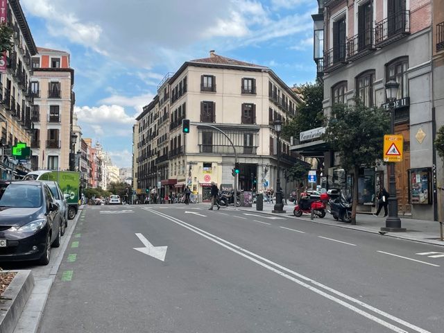 Exterior view of Apartment to rent in  Madrid Capital  with Air Conditioner, Heating and Furnished