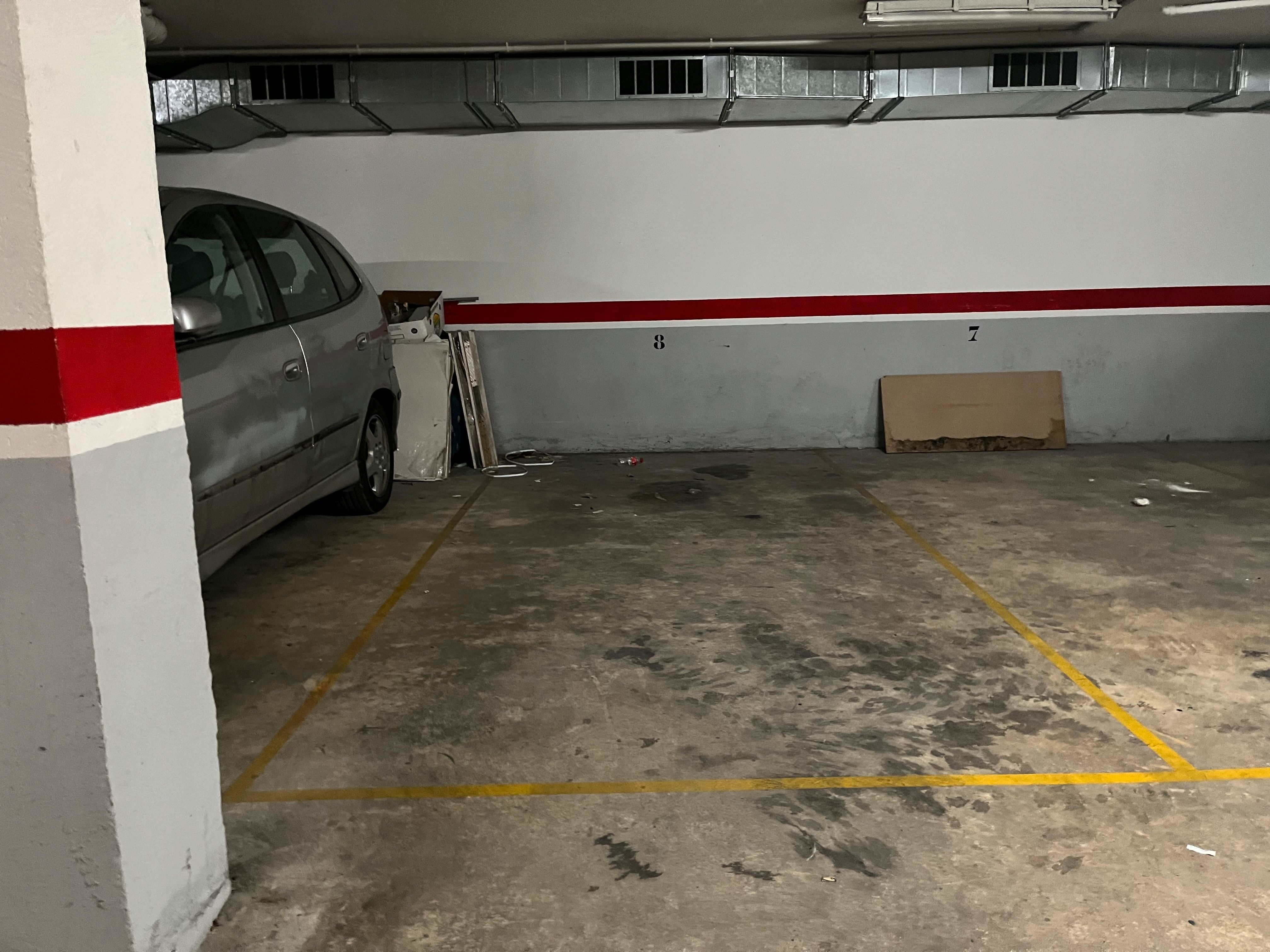 Aparcament de Garatge en venda en Roda de Berà