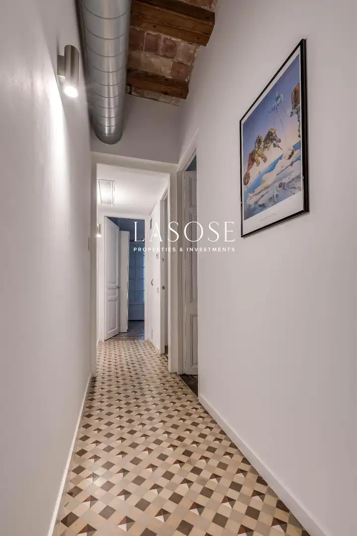 Flat with terrace for sale in Ronda de Sant Antoni, imagen 32