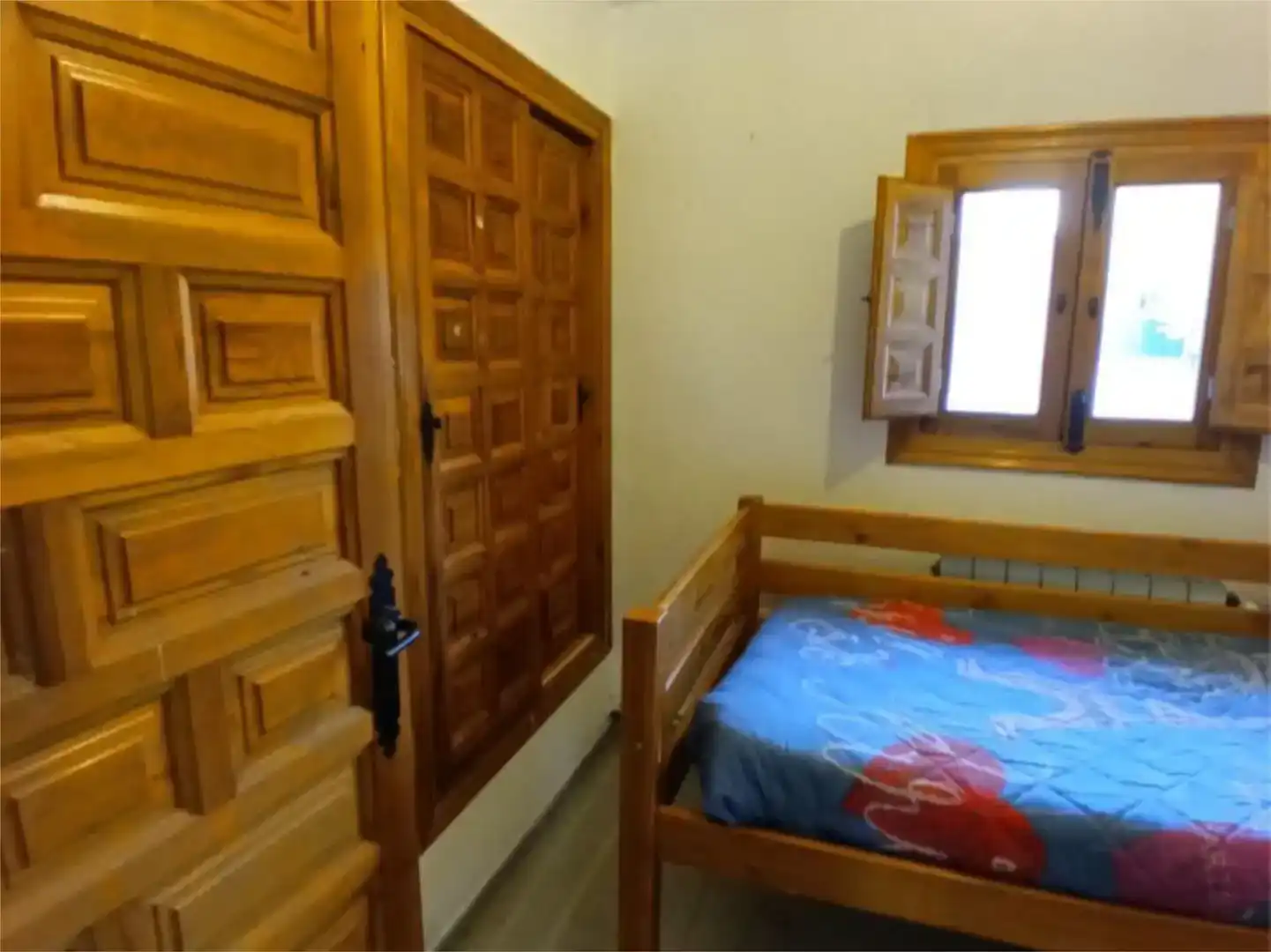 Habitación de Piso en venta en Cuenca con Jardín privado, Trastero y Piscina