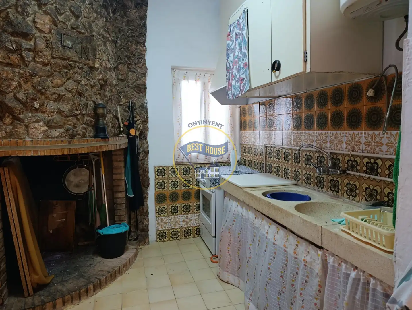 Cuina de Casa o xalet en venda en Ontinyent amb Jardí privat, Traster i Piscina