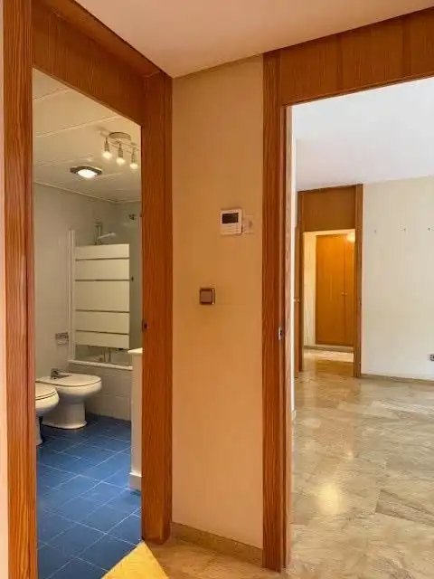 Badezimmer von Wohnung zum Verkauf in Murcia mit Klimaanlage und Abstellraum